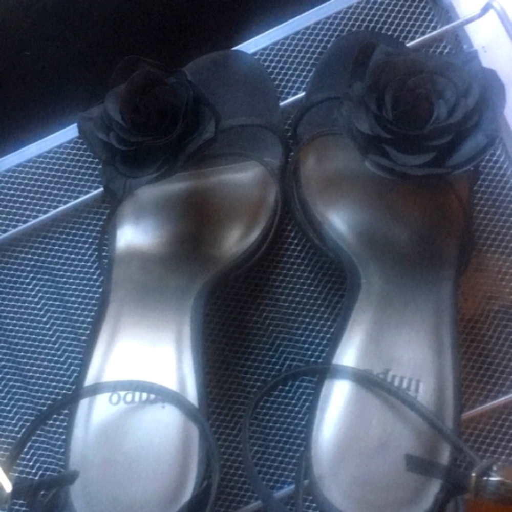 DRESS SHOES